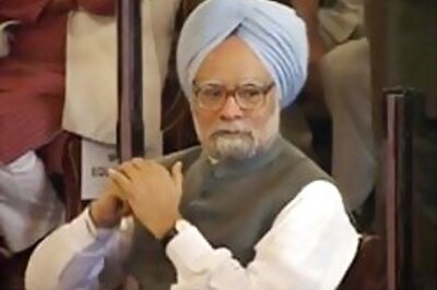 PM talks nuclear disarmament, silent on N-deal