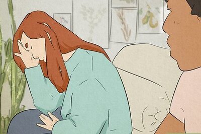 How to Make a Cancer and Aquarius Friendship Work