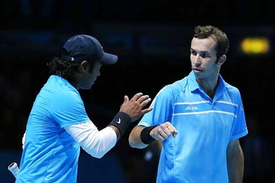 Paes-Stepanek enter World Tour Finals semis