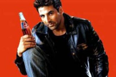 Akshay bags Rs 10 crore deal