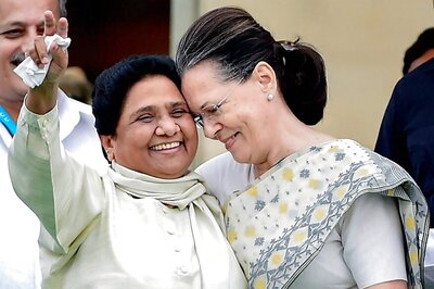 Sonia Gandhi's Hongi Hug Swings 2019 Spotlight on Mayawati vs Modi