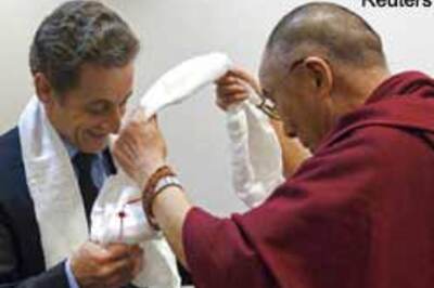 China fumes at Sarkozy for meeting Dalai Lama