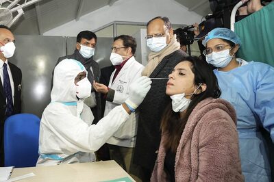 Kerala: CM Vijayan Holds Covid Review Meet As 472 Active Cases Reported, 72 People in Hospital