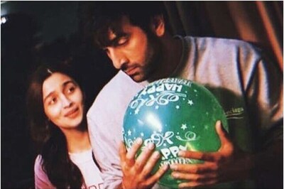 Ranbir Kapoor-Alia Bhatt Look Adorable Together in This Throwback Pic