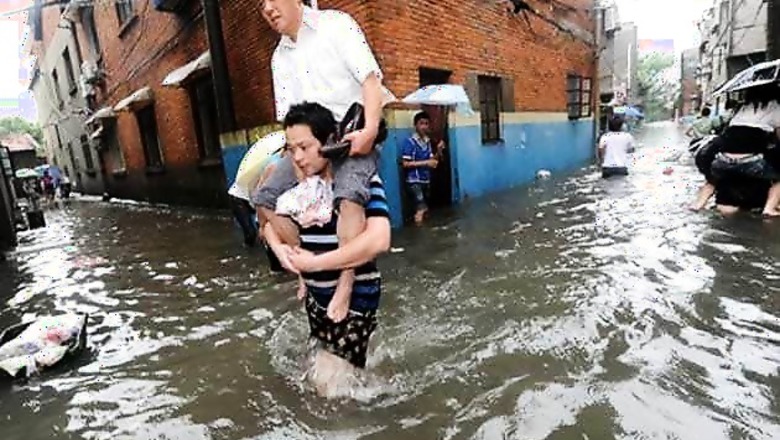 China: Floods wreak havoc, over 7000 evacuated as dike on Heilong river bursts