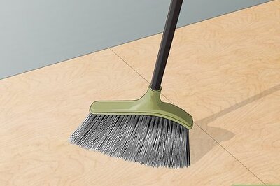 How to Install Bamboo Flooring on Plywood