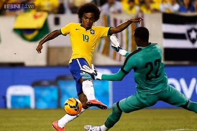 Willian strike gives Brazil victory over Ecuador