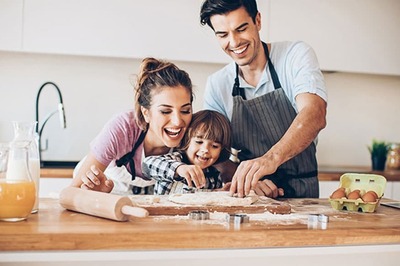 Family Dinners Can Promote Healthy Eating Habits in Teenagers