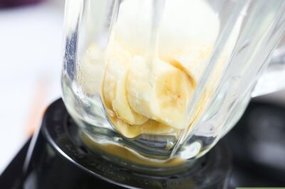 How to Make a Bananas Foster Cocktail