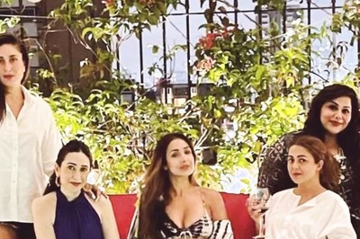 Kareena Kapoor Khan, Malaika Arora, Karisma Kapoor Enjoy Glam Night Out With BFFs