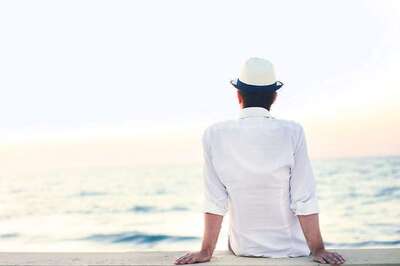 7 Styling Tips for Men to Master Summer Colours this Season