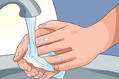 How to Remove Stuck Contact Lenses