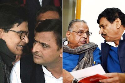 Uttar Pradesh Elections 2017: Election Commission Reserves Order on Samajwadi Party 'Cycle' Symbol