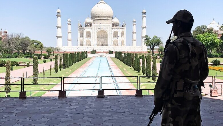 Taj Mahal Reopens after 3-month Covid-19 Lockdown; Visitors to Wear Masks, Maintain Social Distancing