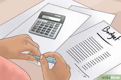 How to Throw a Christmas Party on a Budget