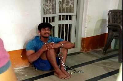Outrage Over CRPF Jawan in Chains at Karnataka Police Station; Cops Say He Kicked a Constable