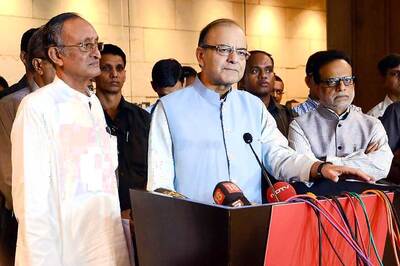 Central Govt Employees Get Salary Hike of 23.5%, Entry Level Pay Now 18K