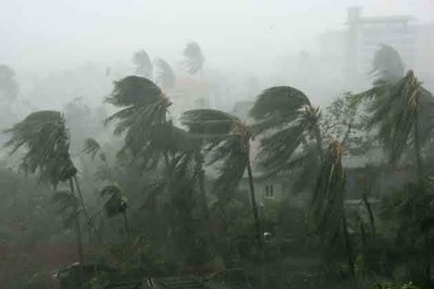 Hudhud: Enumeration of damages begins in cyclone-hit Vizag