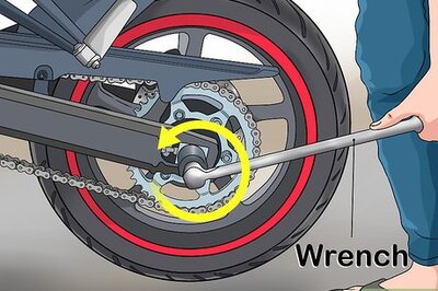 How to Balance a Motorcycle Tire