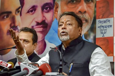 CBI Summons Mukul Roy to Appear on Friday in Narada Sting Case