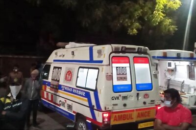 Ambulances With Covid-19 Patients Queue Up at Civil Hospital in Gujarat's Ahmedabad