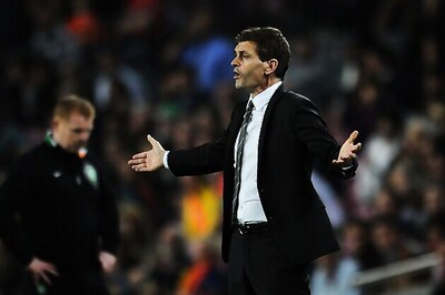 Record-setting Vilanova plays down Guardiola comparisons