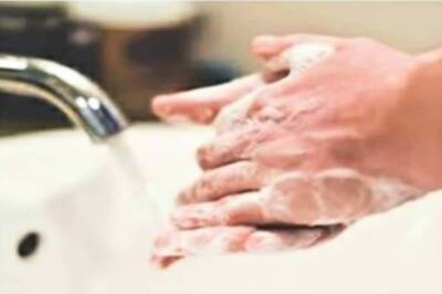 How to Deal With Dry Hands Caused By Frequent Handwashing And Use Of Sanitizers