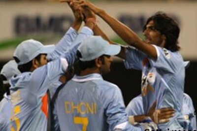 Injury forces Ishant Sharma out, Sreesanth in