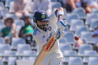 'Thank God We Have a Virat Kohli': Sanjay Manjrekar Praises Superstar for Proving He's India's Best Test Batter