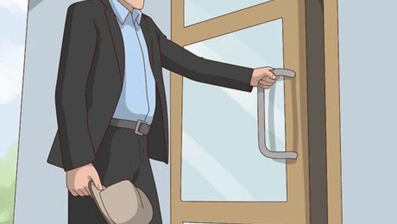 How to Practice Male Hat Etiquette