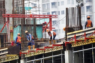 Moody's Projects 13.7% Growth in FY'22, Expects 7% Contraction This Fiscal