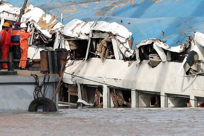 Almost 60 People Missing After Ship Sinks in Yemen