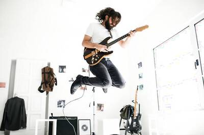 As Coronavirus Pushes People to Stay Home, Guitar Makers and Musicians Offer Respite