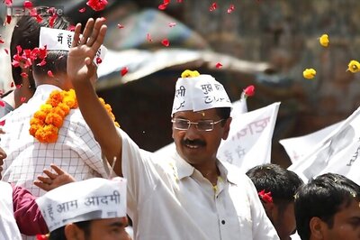 Arvind Kejriwal promises pucca houses for slum dwellers