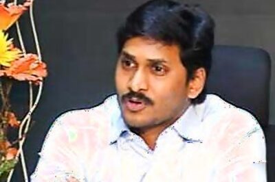 Jagan 'fans' torch buses, want him to be CM