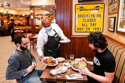 US Service Sector Expansion Slows In November