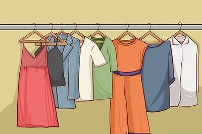 How Many Clothes Should Be in a Capsule Wardrobe?