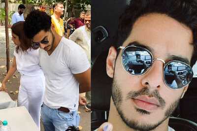 Watch: Ishaan Khattar's Banter With Little Girl At Polling Booth Is Winning Hearts