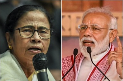 Mamata Banerjee Writes to PM Modi, Requests Him to Help Bengal Get Vaccines for People Before Polls