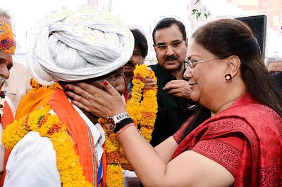 Rajasthan Becomes First State to Offer All-expense-paid Air Pilgrimage to Its Elderly, Raje Flags Off Flight to Tirupati