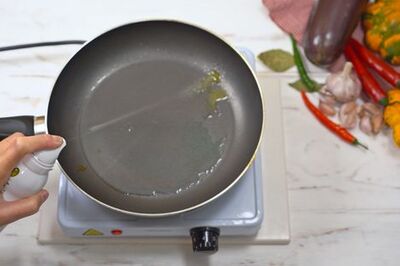 How to Cook Over Easy Eggs