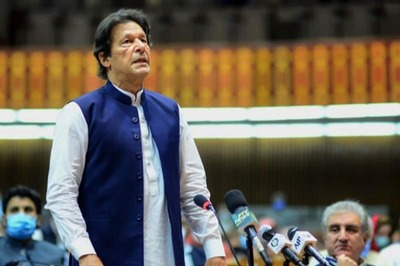 Who Runs Pakistan – Its Army or Radical Outfits?