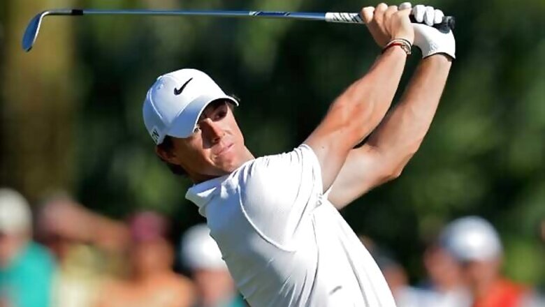 Rory McIlroy builds a 4-shot lead at British Open