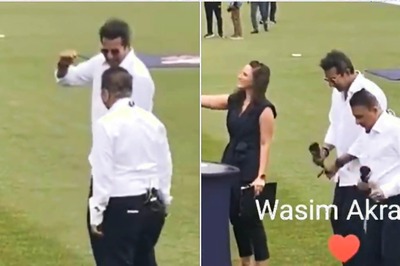 WATCH: Sunil Gavaskar and Wasim Akram Groove to 'Lungi Dance' During T20 World Cup 2024